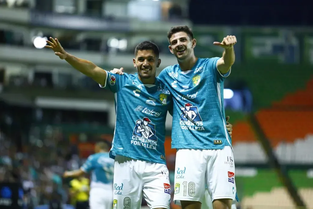 Federico Martínez y Lucas di Yorio en el León de México. (Leopoldo Smith/Getty Images)