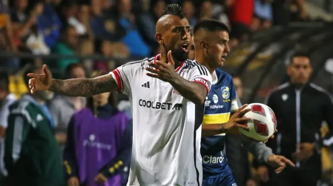Arturo Vidal jugará este domingo su primer partido oficial con Colo Colo. | Foto: Photosport.