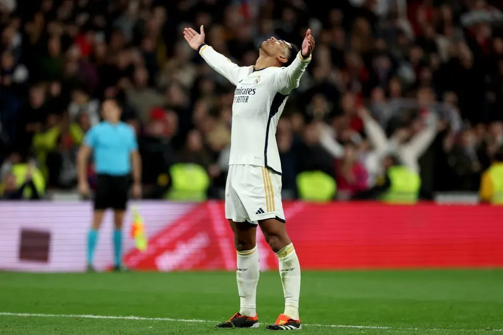 Jude Bellingham la está rompiendo en el Real Madrid… aunque, salió lesionado | Getty Images