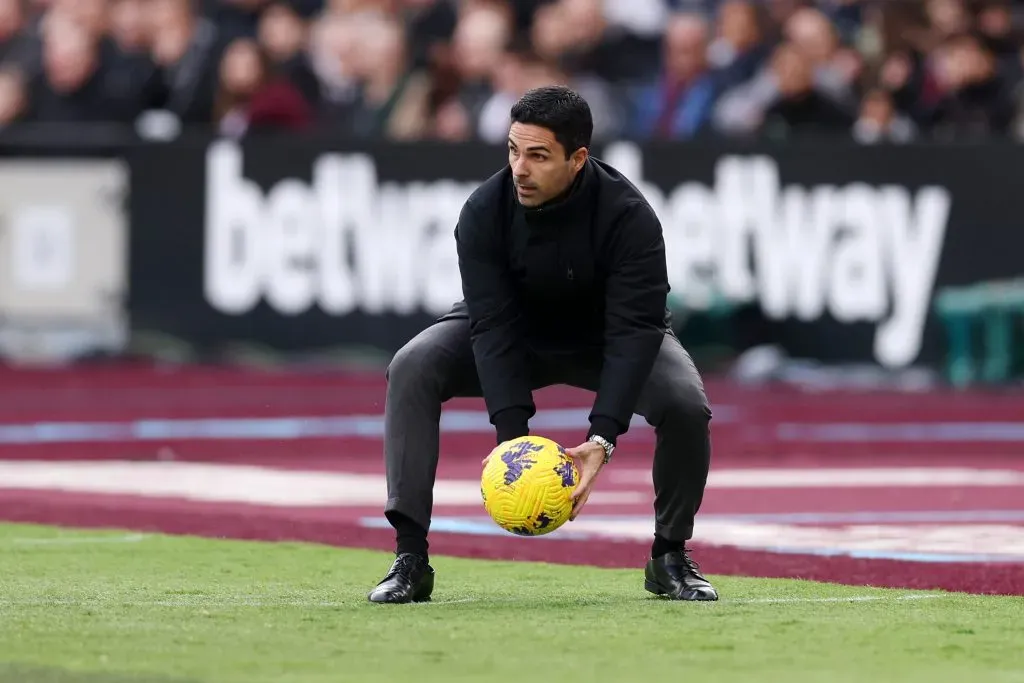 Arteta y el Arsenal siguen en la pelea por la cima | Getty Images