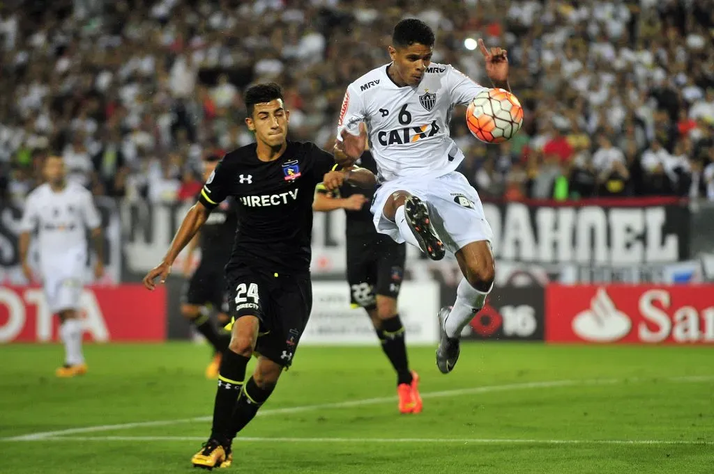 Una imagen del debut de Jorge Araya en la Copa Libertadores. Jugó 3 partidos en la edición 2016 del torneo.  (Sergio Piña/Photosport).