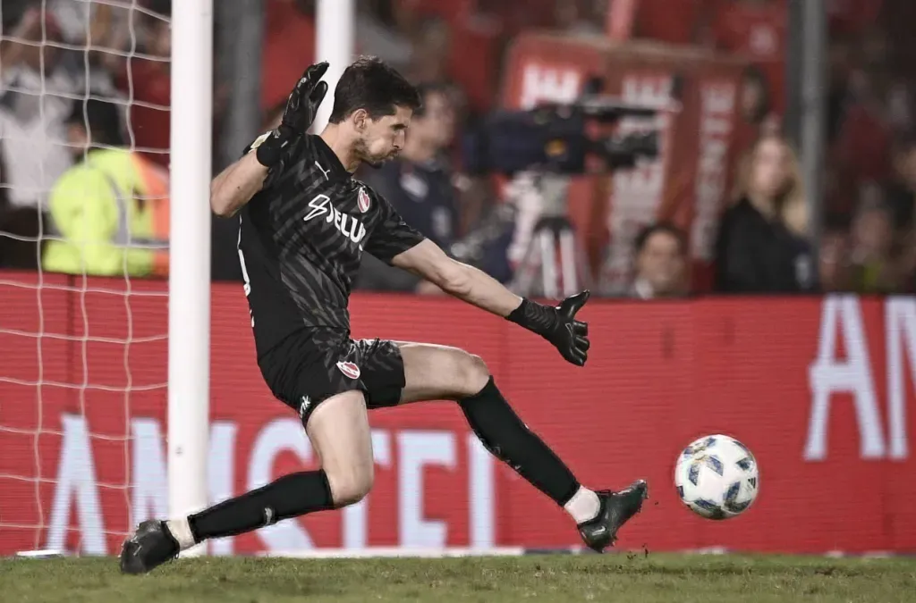 Rodrigo Rey tuvo una tapada fundamental para mantener la victoria de Independiente ante Rosario Central. (Foto: Club Atlético Independiente).