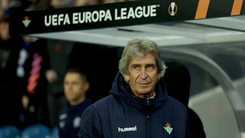 Manuel Pellegrini se olvida de la Europa League y va con todo a la UEFA Conference League. Foto: Getty Images.