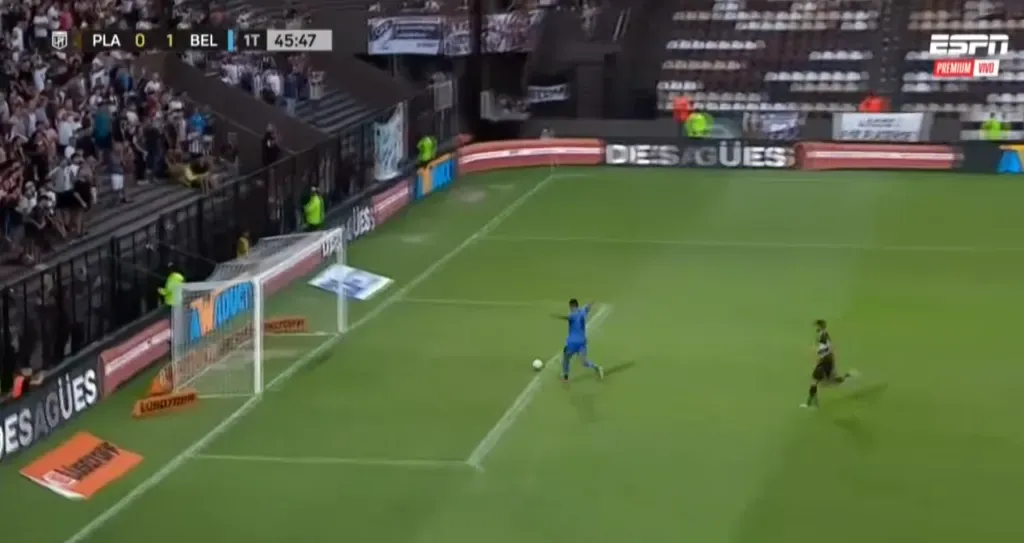 Una imagen más de la anticipada celebración de Lucas Passerini. (Captura Star Plus).