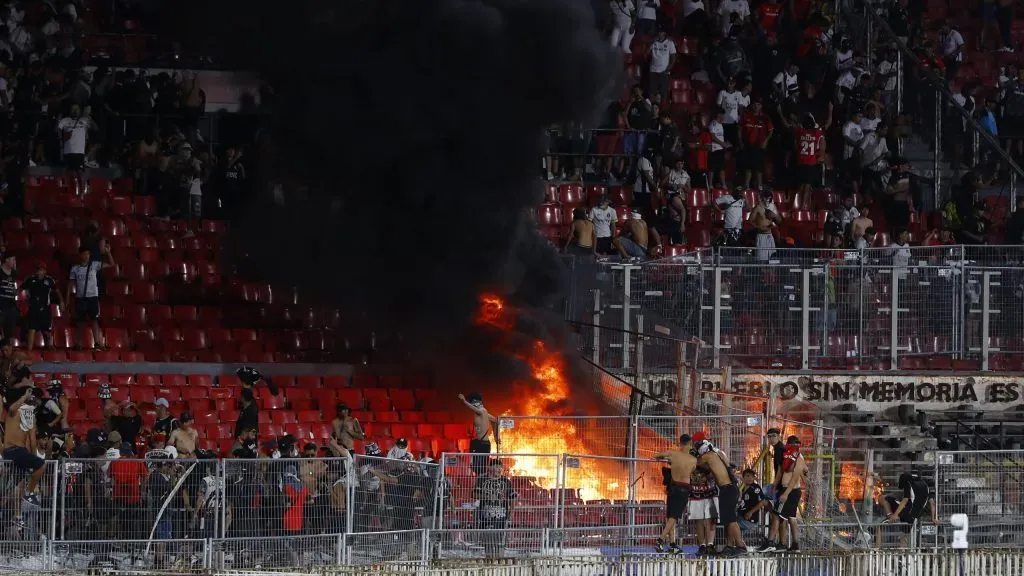 Los incidentes de la Supercopa siguen dando que hablar. Foto: Photosport.