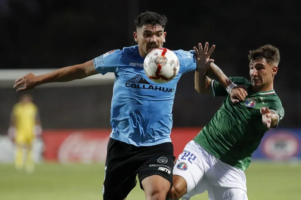 Luis Casanova en acción por Deportes Iquique. (Jonnathan Oyarzun/Photosport).