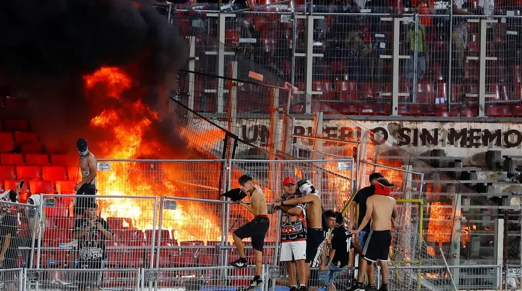 Incidentes en Supercopa fueron noticia a nivel internacional y complican a Colo Colo. Foto: Photosport.