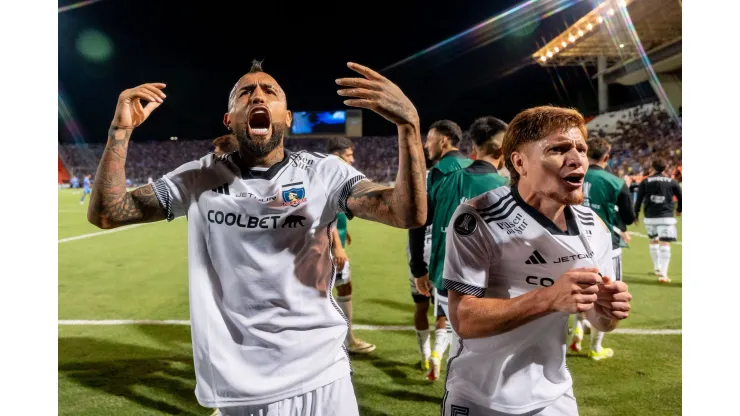 Así gritó Arturo Vidal el gol de Bolados que tiene en ventaja a Colo Colo. (Guille Salazar | RedGol).