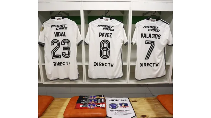 Arturo Vidal, Esteban Pavez y Carlos Palacios serán titulares en Colo Colo ante Godoy Cruz.