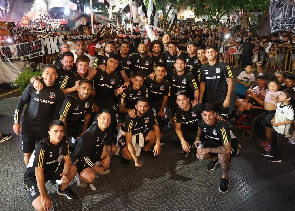 Todo el plantel de Colo Colo en Mendoza. Foto: Colo Colo