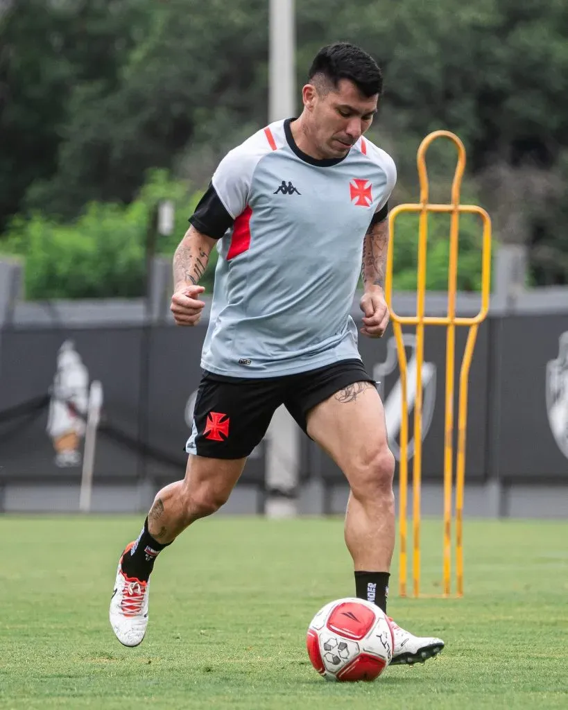 Gary Medel confirmó que se operó para evitar la calvicie. Foto: Comunicaciones Vasco da Gama.