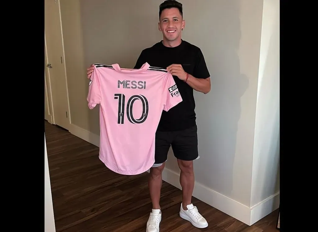 Joaquín Torres se quedó con un gran trofeo: la “10” de Messi en Inter Miami. (Captura).