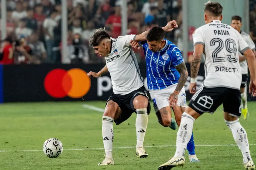 Carlos Palacios no pudo gravitar ante Godoy Cruz en el Monumental. (Foto: Guille Salazar | RedGol).