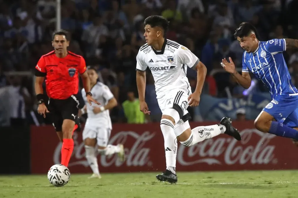 Damián Pizarro será titular por primera vez en el Colo Colo de Jorge Almirón. Foto: Photosport.