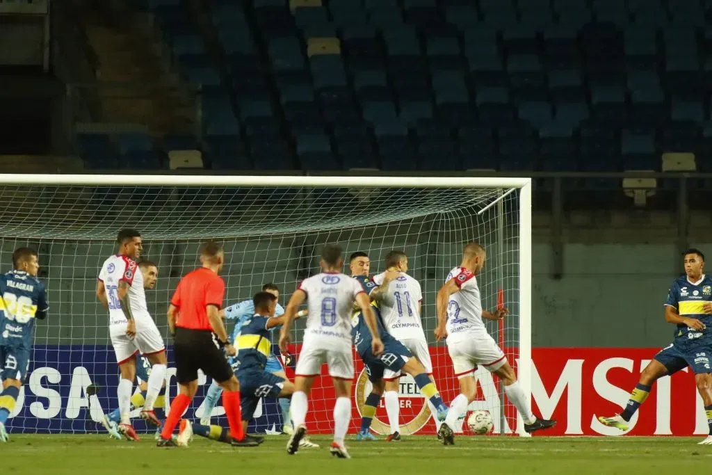 El gol de Nicolás Ferreyra ante Everton. (Jorge Loyola/Photosport).