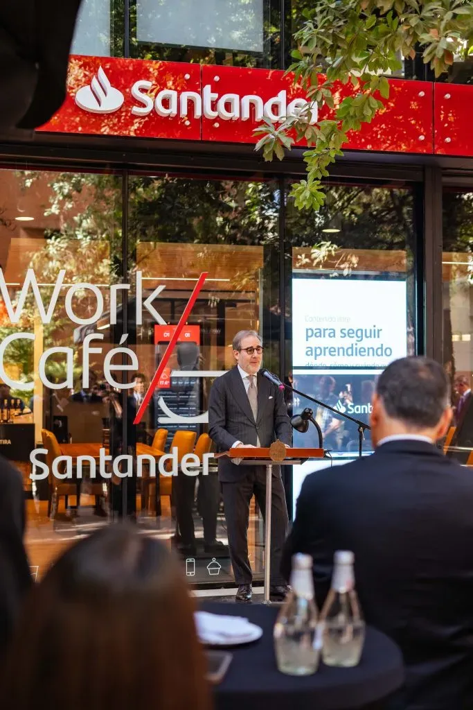 Banco Santander inaugura nuevo Work/Café en Santiago: Aquí estará