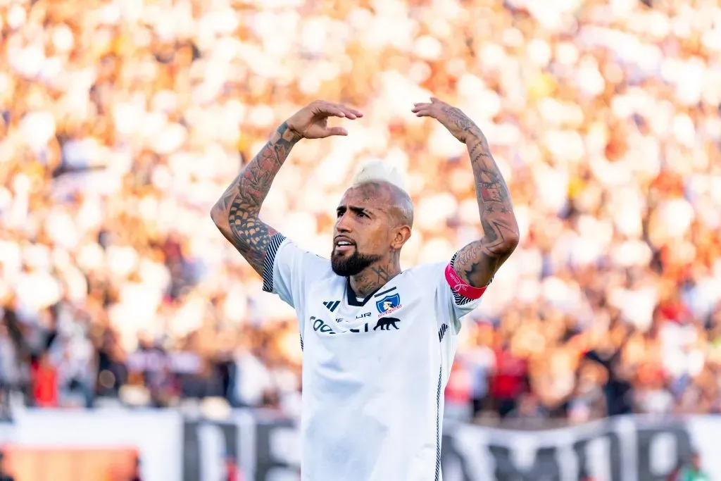 Vidal estuvo lejos de ser desequilibrante en Colo Colo en el clásico (Foto: Guille Salazar)