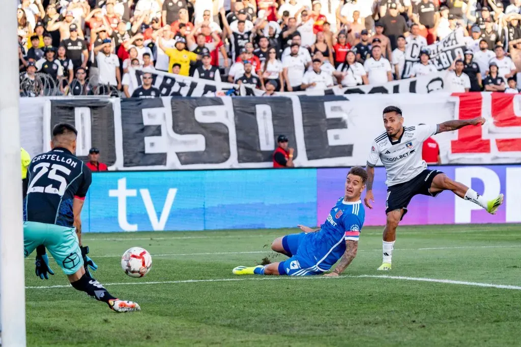 Marcos Bolados inquietó a Castellón con un remate que el portero controló en doble instancia. (Foto: Guille Salazar | RedGol).
