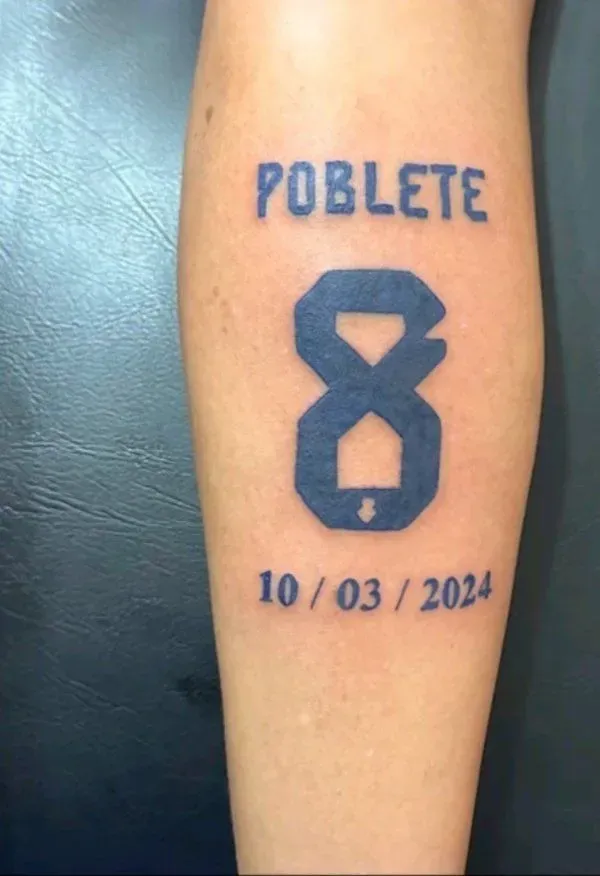El tatuaje a Israel Poblete tras el triunfo en el Superclásico (Instagram)