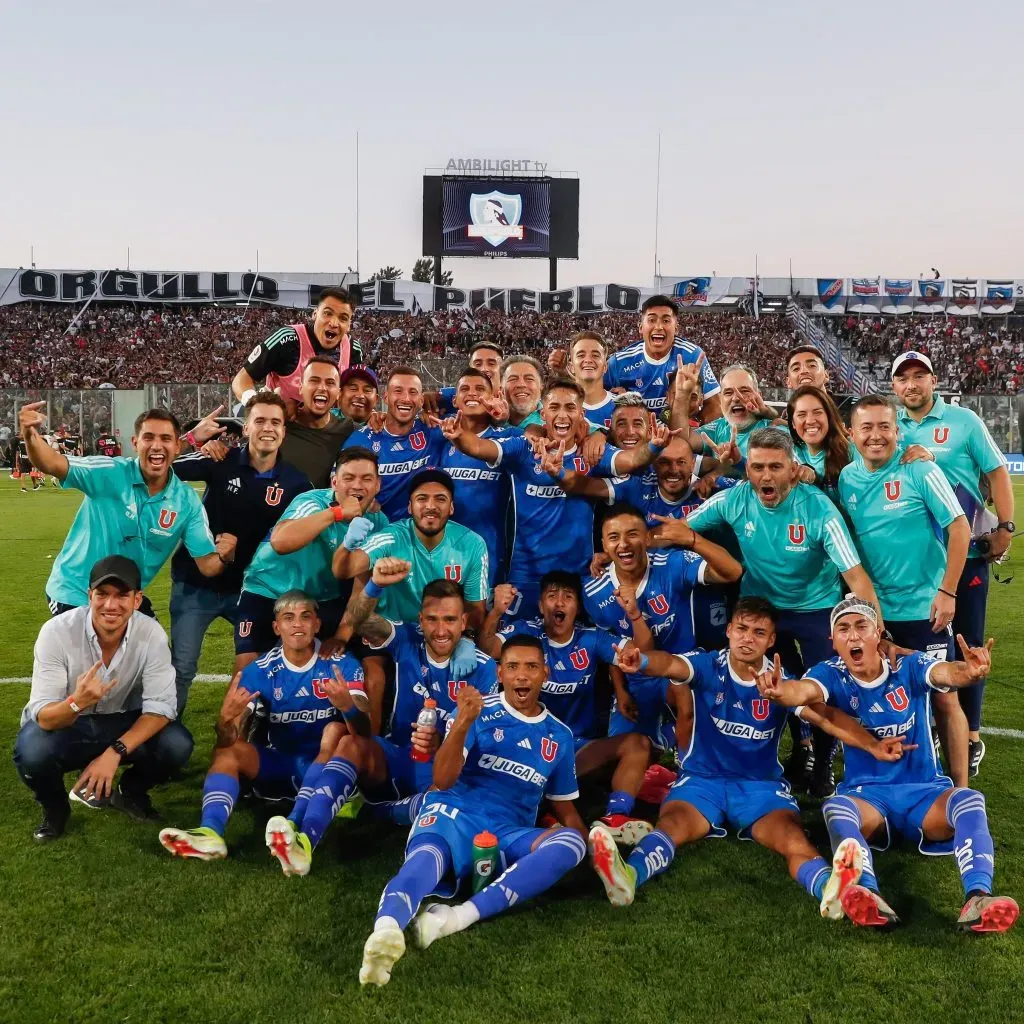 Los jugadores de la U en el festejo en el Monumental. Foto: U. de Chile.