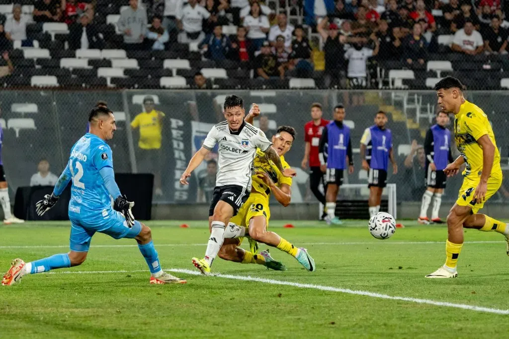 Cristián Zavala celebró como un hincha más la clasificación de Colo Colo en Copa Libertadores. Foto: Guille Salazar, RedGol.