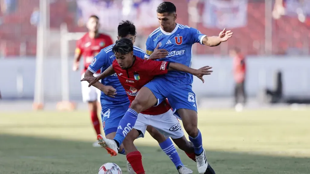 La U gana, gusta y es sublíder. Foto: Photosport.