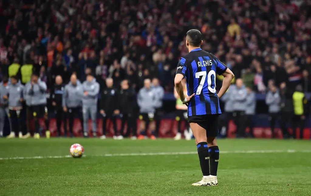 Alexis falló un importante penal ante el Atlético de Madrid | Getty Images
