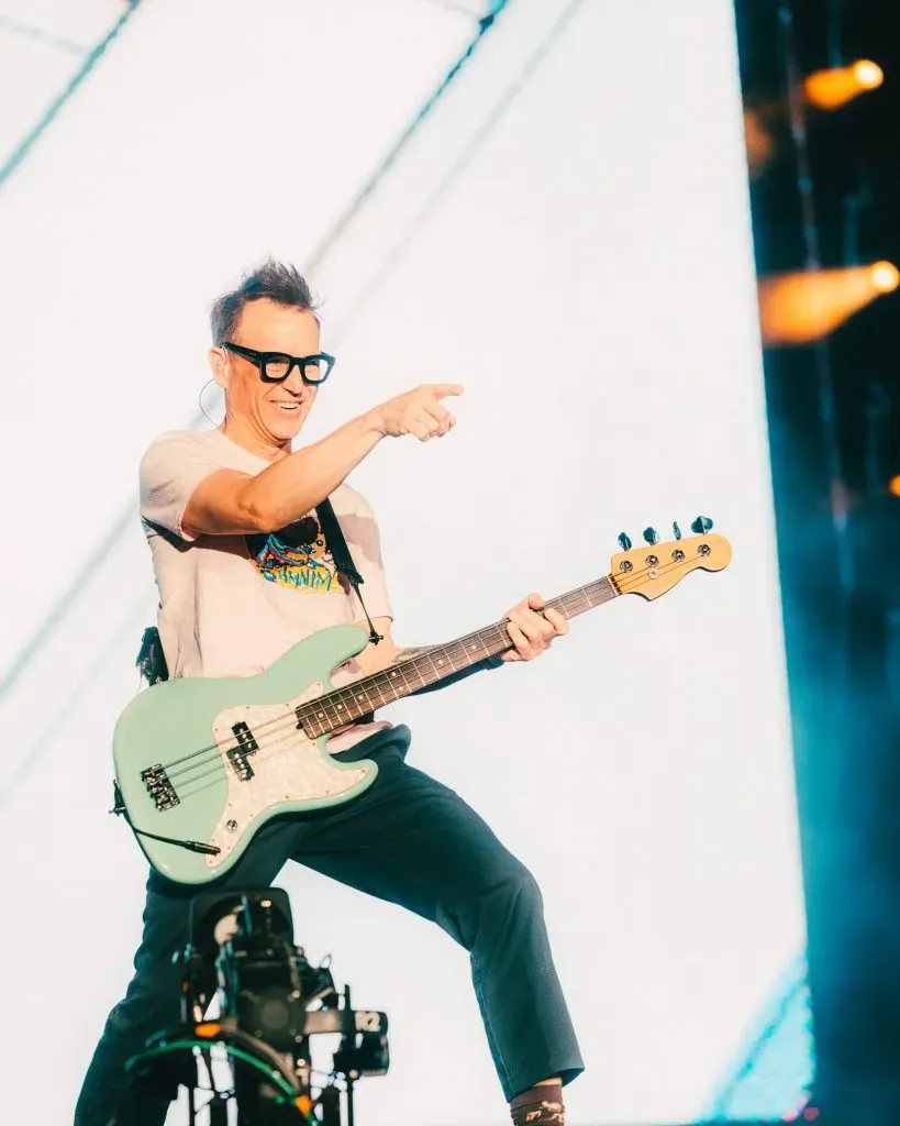 Mark Hoppus lideró las bromas junto a Tom DeLonge durante su presentación. (Foto: @Garygophoto – @Jcmaturana)