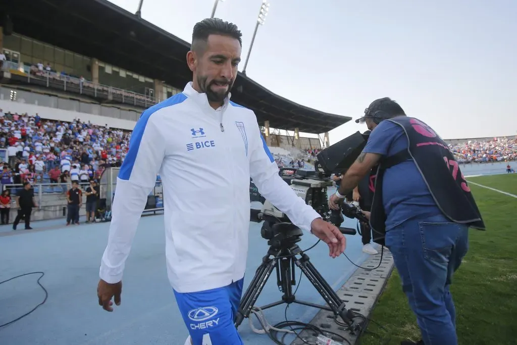Mauricio Isla estuvo muy lejos de su nivel en la Católica y así lo reconoció. (Jonnathan Oyarzun/Photosport).