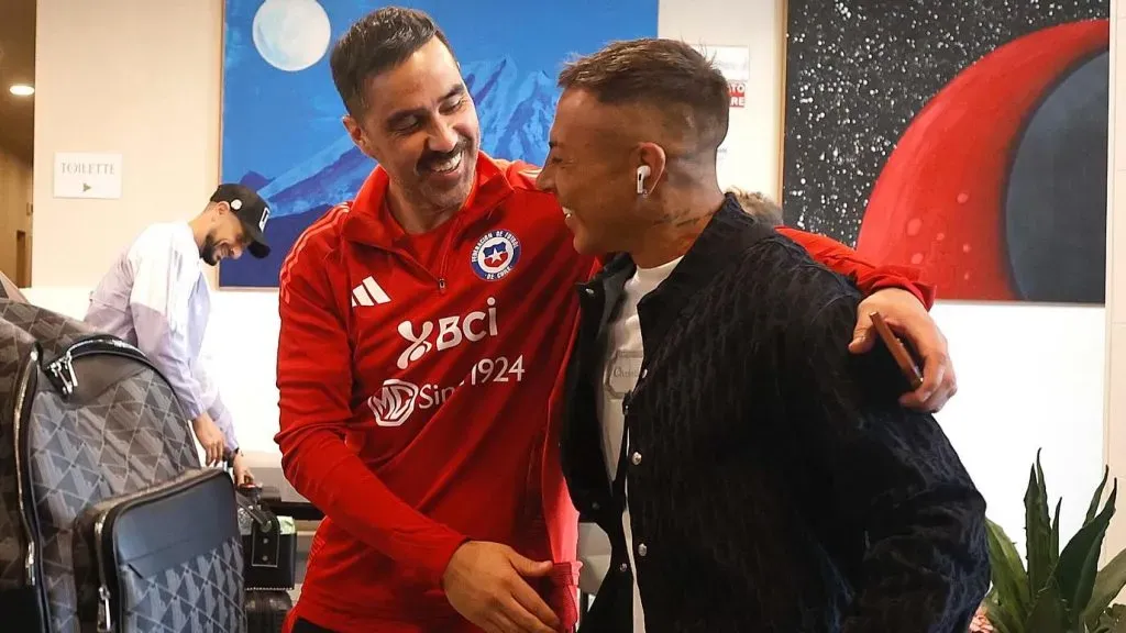 Claudio Bravo y Eduardo Vargas, dos que volvieron con Ricardo Gareca, serán titulares ante Albania. Foto: Comunicaciones La Roja.