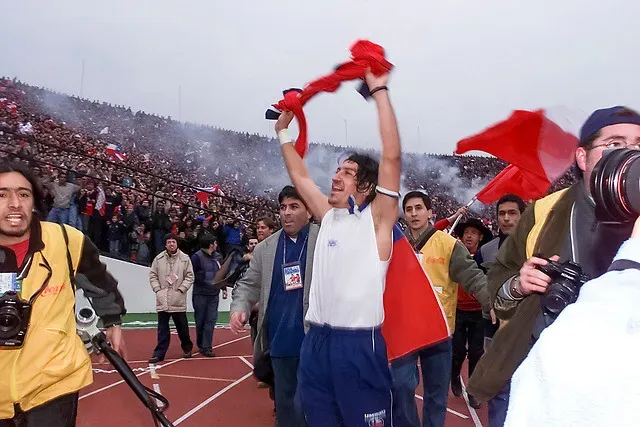 Iván Zamorano en su partido de despedida de la Selección ante Francia.