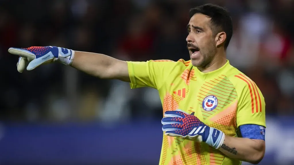 Claudio Bravo volverá a ser titular en la selección chilena. Foto: Photosport.