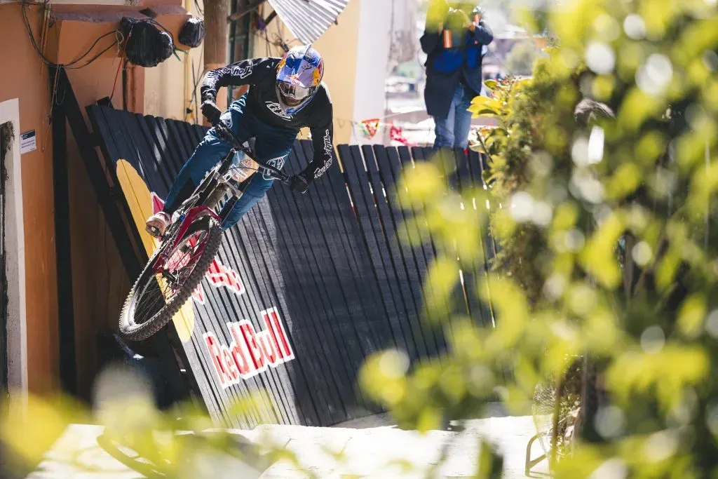 Pedro Burns durante su participación en Guanajuato Cerro Abajo 2024. Foto: Red Bull Content Pool.