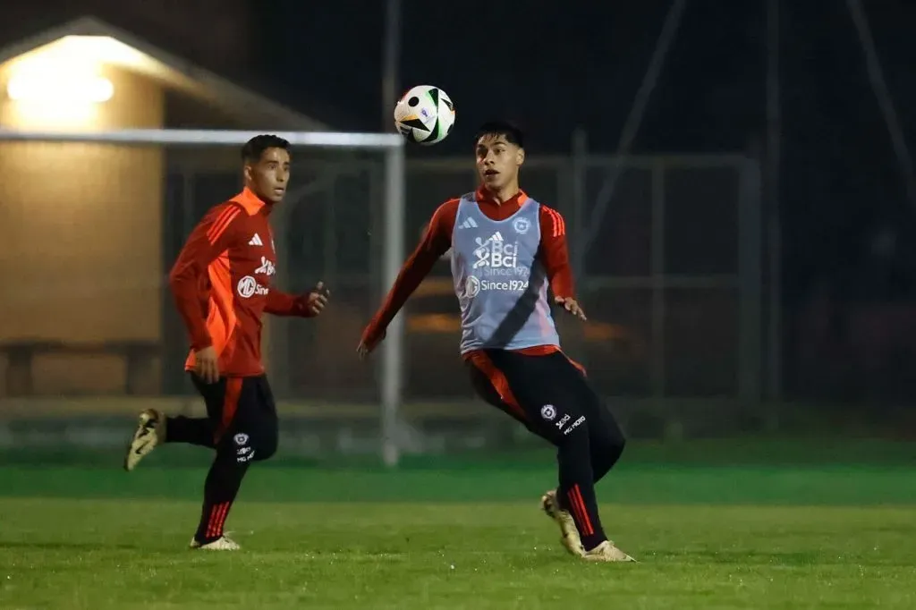 Assadi en entrenamiento junto a Darío Osorio. Foto: Carlos Parra / FFCH.