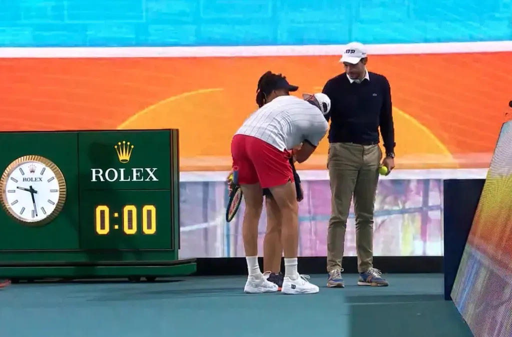 Jarry corrió toda la cancha para ver a la joven alcanzapelotas