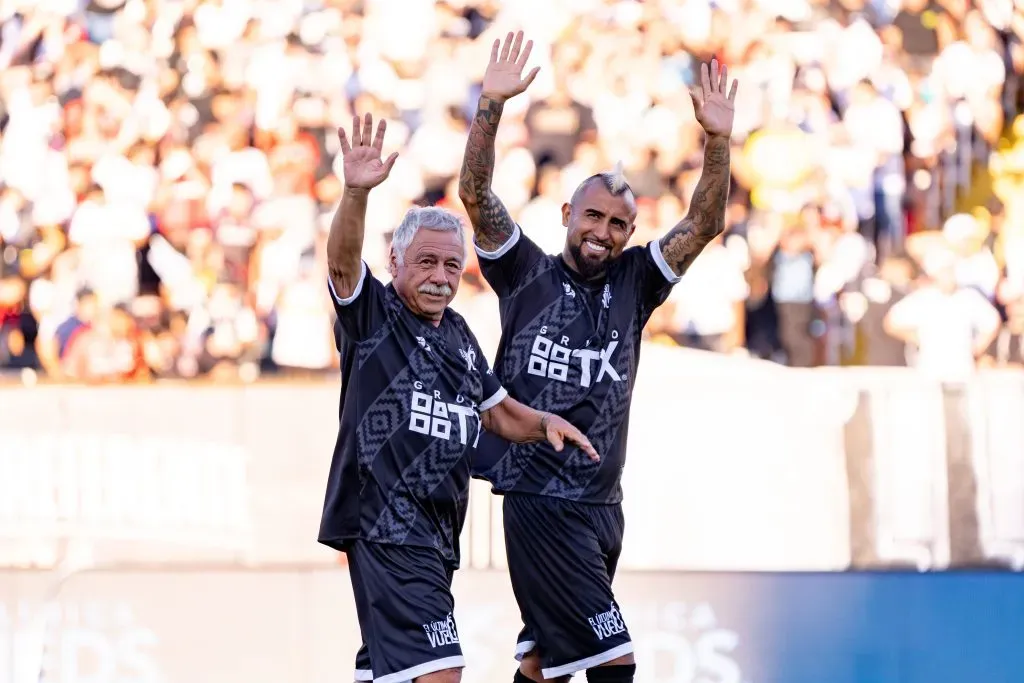 Arturo Vidal jugó en la despedida de Jaime Valdés a pesar de no estar totalmente recuperado. Ahora se pierde el partido con Everton. Foto: Guille Salazar, RedGol.