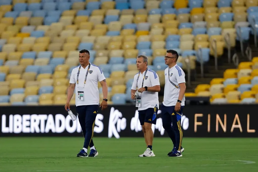 A pesar de llegar a la final de la Copa Libertadores, el rendimiento a nivel local de Jorge Almirón terminó pasándole la cuenta en Boca Juniors. ¿Apuesta a lo mismo en Colo Colo? | Foto: Getty Images.