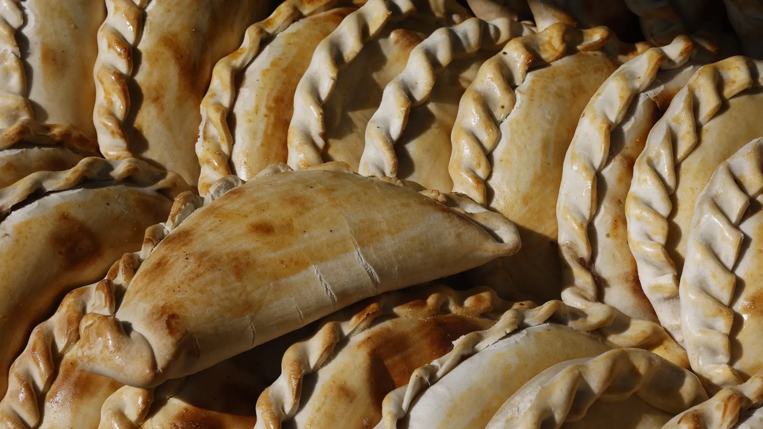 Empanadas de mariscos para Semana Santa – ATON.