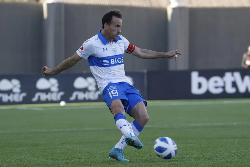 El Chapa Fuenzalida se retiró del fútbol a fines del 2022, siendo la de Universidad Católica su última camiseta. | Foto: Photosport.