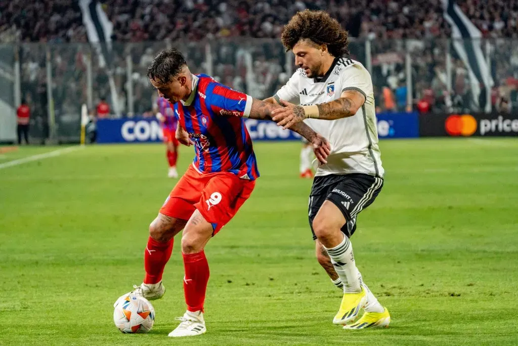 Maximiliano Falcón salió lesionado ante Cerro Porteño. ¿Será baja en Colo Colo ante Fluminense? | Foto: Guillermo Salazar.