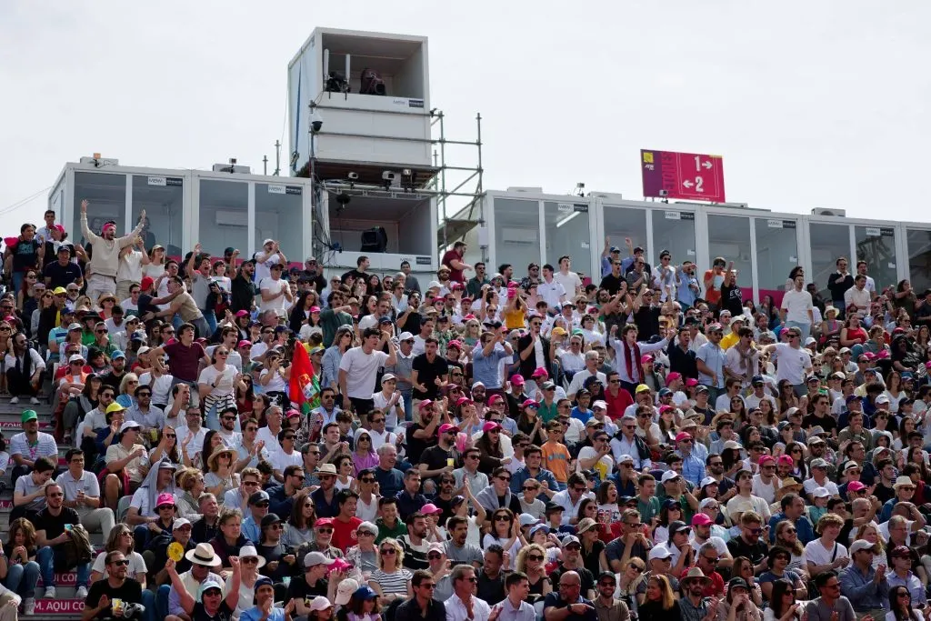 El público en Estoril jugó un partido aparte. Foto: Imago