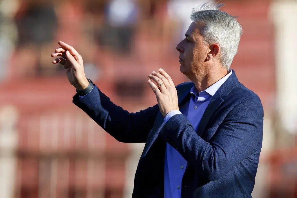 Tiago Nunes ha levantado a la UC. Foto: Photosport