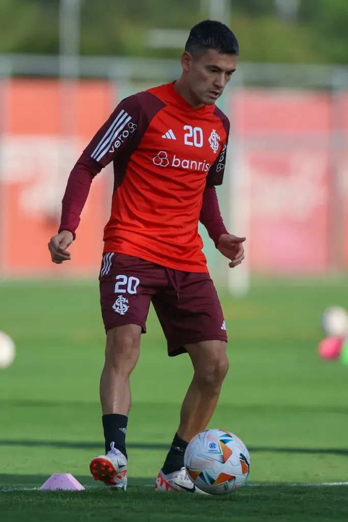 Charles Aránguiz regresó a los entrenamientos con el Inter de Porto Alegre. Foto: Comunicaciones Internacional.