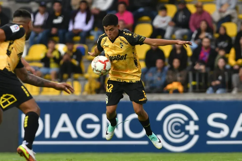 Fue comparado con Alexis Sánchez por marcar con 17 años. Foto: Alejandro Pizarro Ubilla/Photosport
