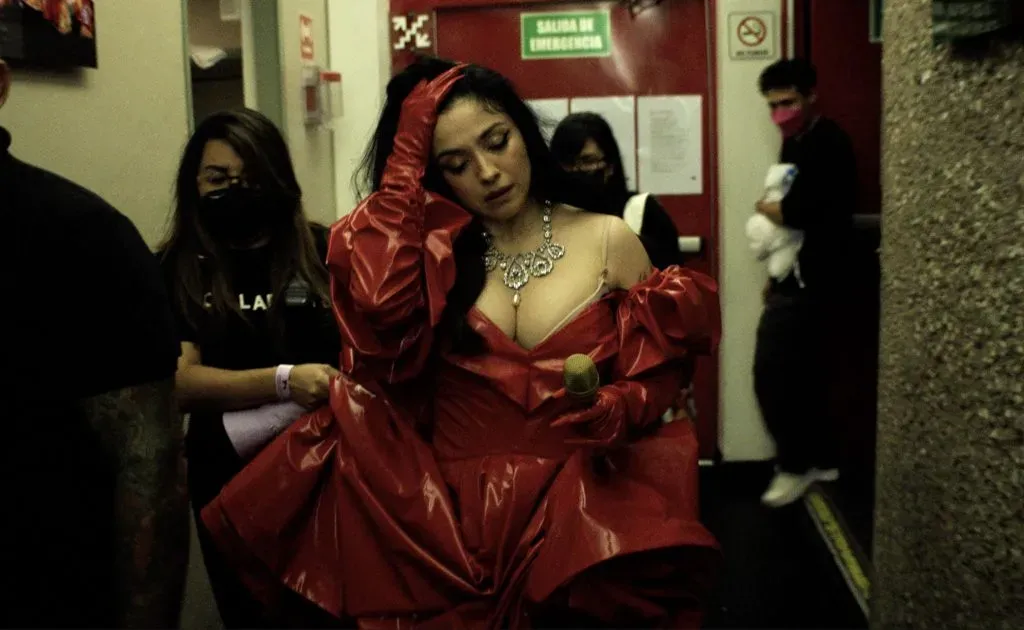 Mon Laferte in Mon Laferte, te amo. Cr. Courtesy of Netflix © 2024.