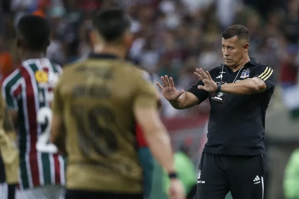 Futbol, Fluminense vs Colo Colo.
Fase de grupos, Copa Libertadores 2024.
El entrenador de Colo Colo Jorge Almiron durante el partido por el Grupo a de Copa Libertadores en el Estadio Maracana de Rio de Janeiro.
Rio de Janeiro, Brasil.
09/04/2024
Pier Giorgio/Photosport
Football,  Fluminense vs Colo Colo
Group stage, Copa Libertadores 2024.
Colo ColoÕs  head coach Jorge Almiron during A Group match for Copa Libertadores in Maracana  stadium in Rio de Janeiro, Brazil.
09/04/2024
Pier Giorgio/Photosport