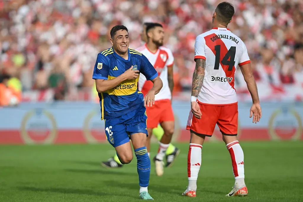 Miguel Merentiel celebra ante River Plate. (Luciano Bisbal/Getty Images).