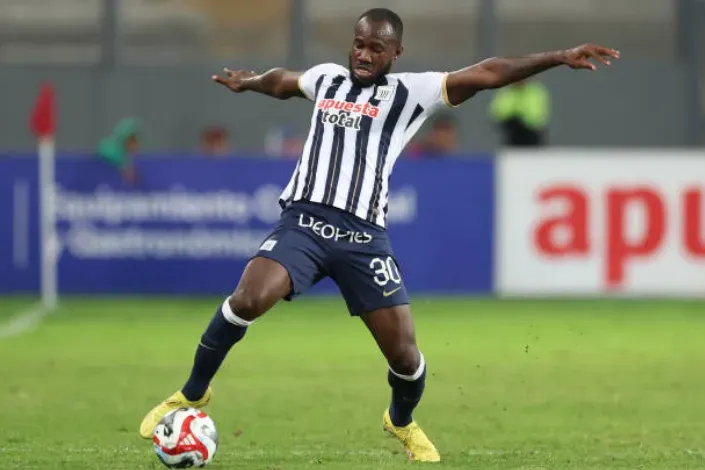 Cecilio Waterman llegó a Alianza Lima tras una temporada en Cobresal. (Foto: Getty Images).