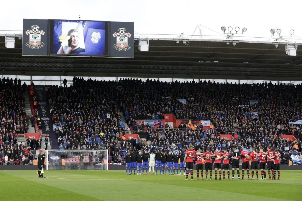 La muerte de Emiliano Sala conmocionó al fútbol inglés y mundial. | Foto: Getty Images.