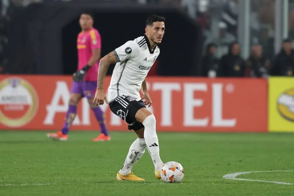 Gonzalo Castellani comenzó como titular en el mediocampo de Jorge Almirón. | Foto: Colo Colo.